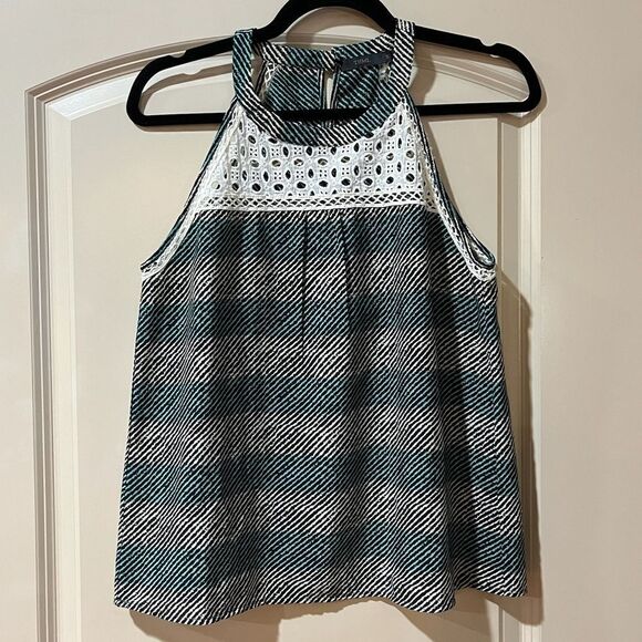 ANTHROPOLOGIE THML Sleeveless Embroidery Button Back Blouse Green Women’s Small - Picture 1 of 6